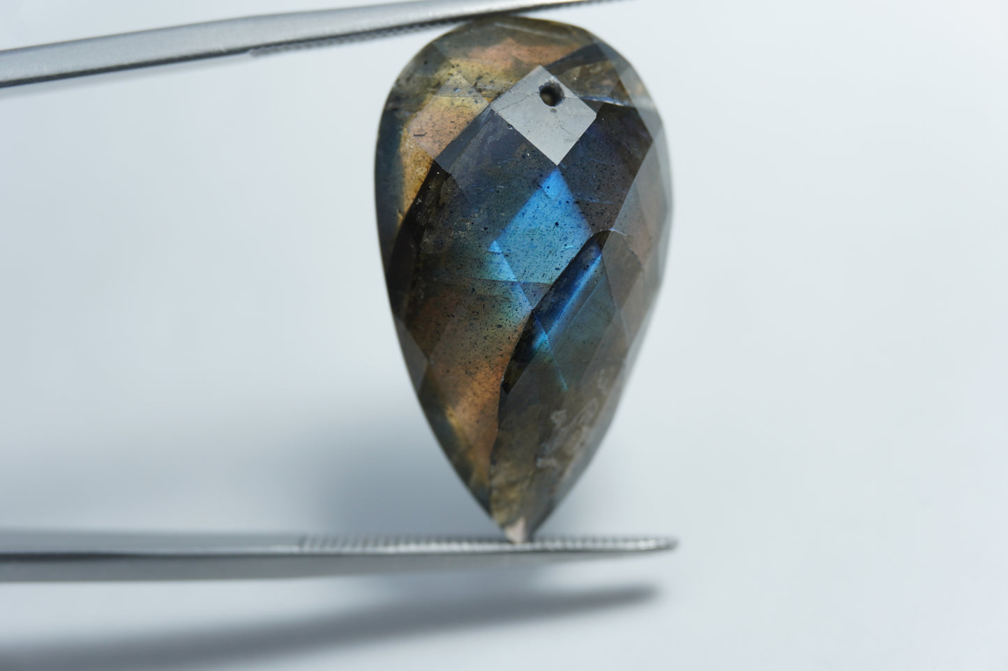 17.75ct Labradorite 25x14mm