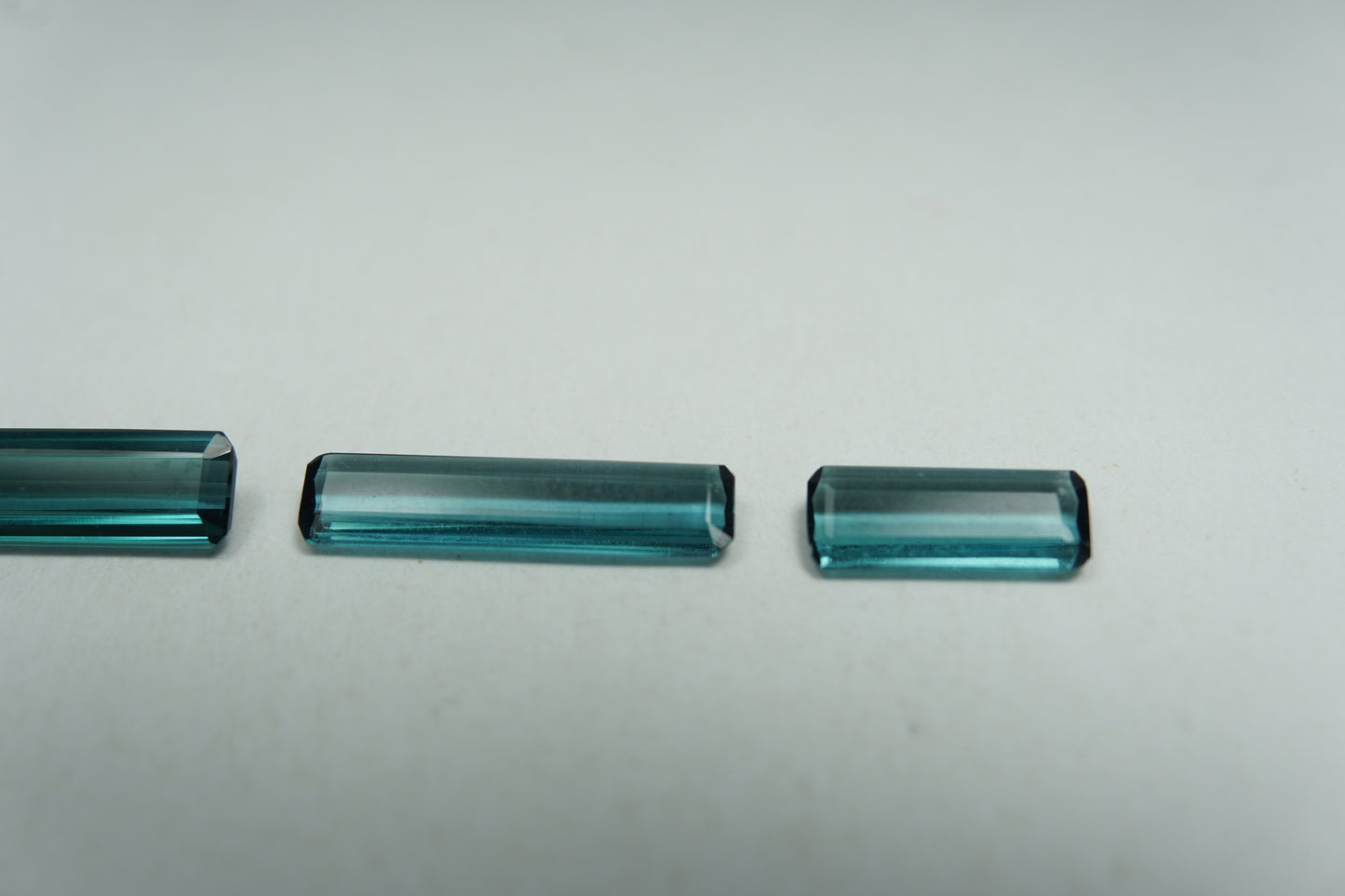 1.93ct Tourmalines blue 13x3.5mm / 13x3mm / 8x3mm
