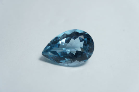 8.45ct Topaz natural color 15x10mm