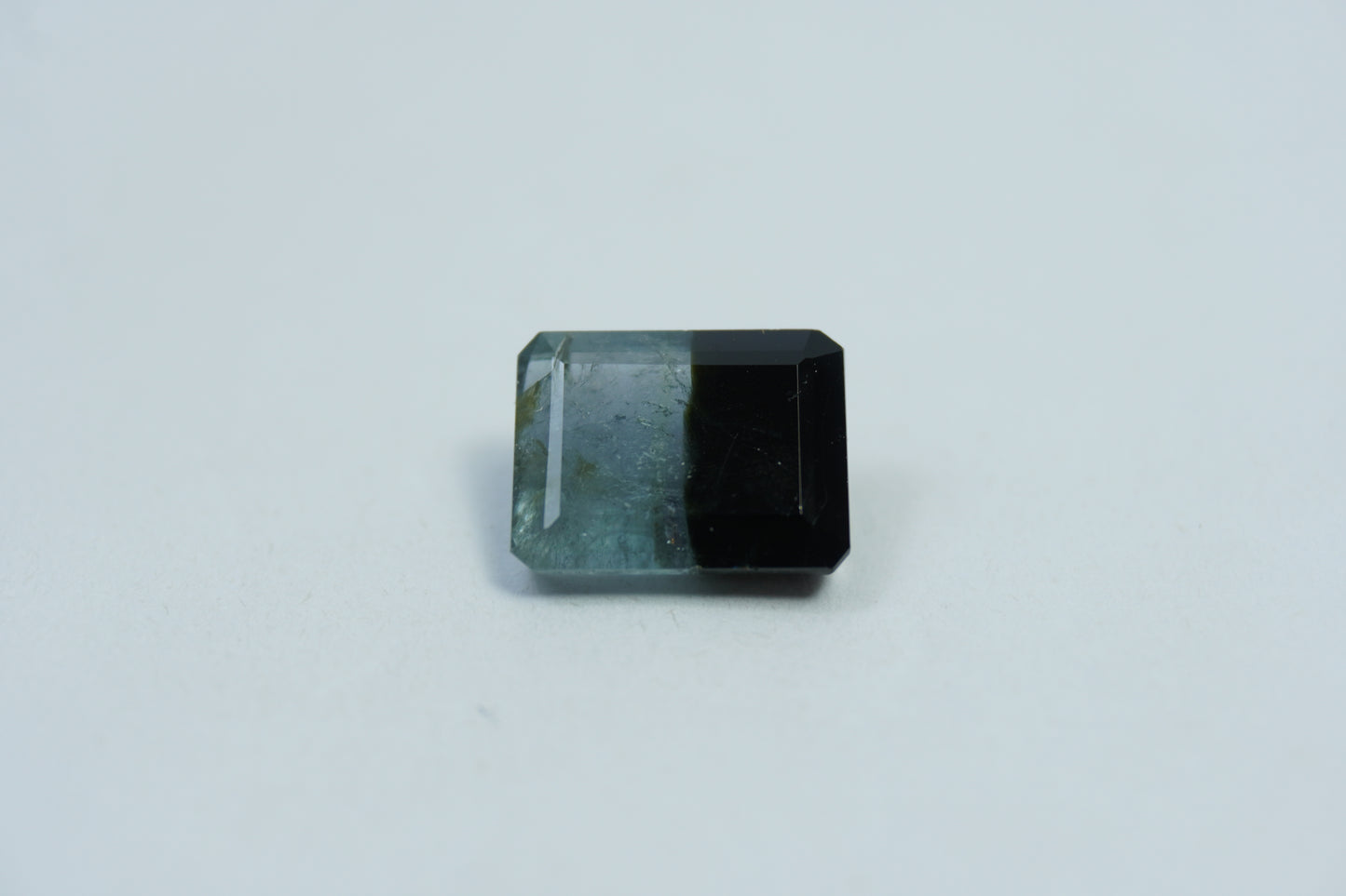5.20ct Tourmaline bicolor 11x9mm