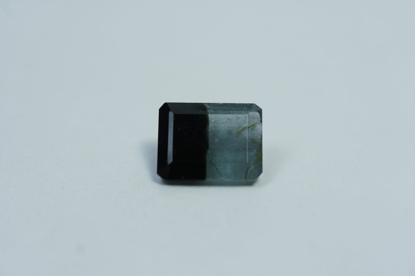 5.20ct Tourmaline bicolor 11x9mm