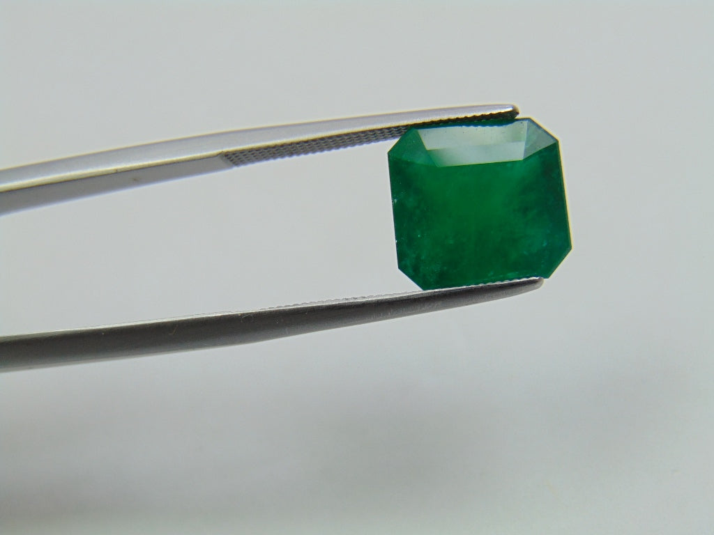 4.45ct Emerald 10.5x9.5mm