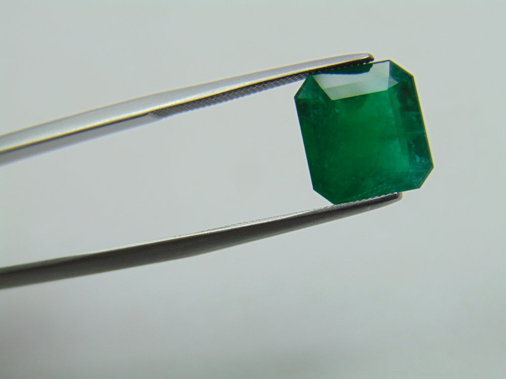 4.45ct Emerald 10.5x9.5mm