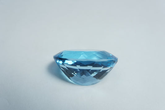24.75ct Topaz 20x15mm