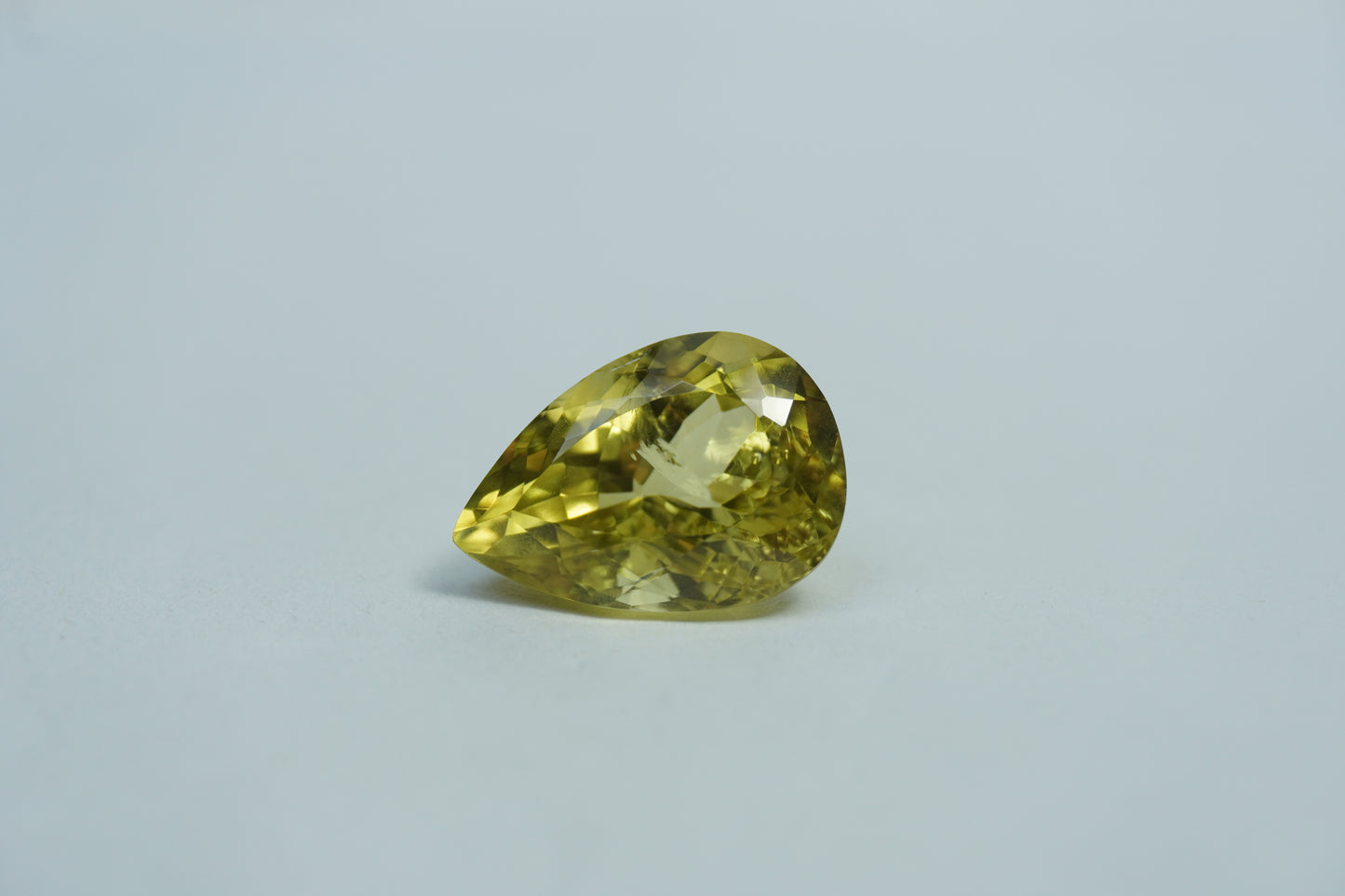 8.70ct Chrysolite 15x10mm