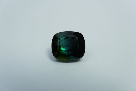 4.85ct Tourmaline bicolor 10x9mm