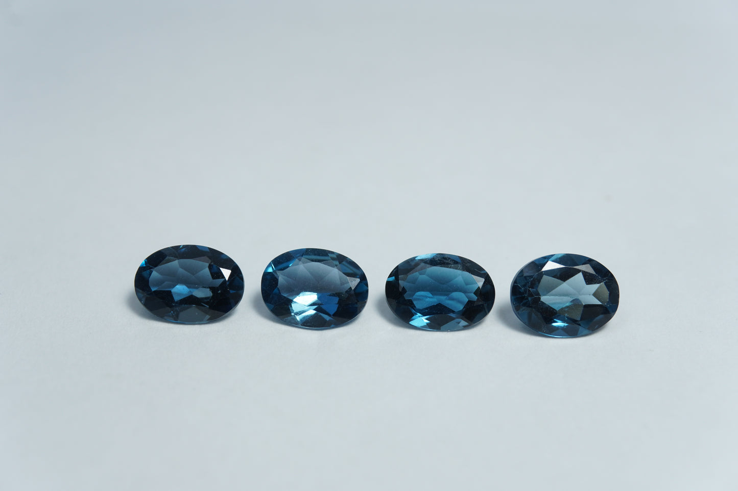 4.90ct Topaz london 8x6mm