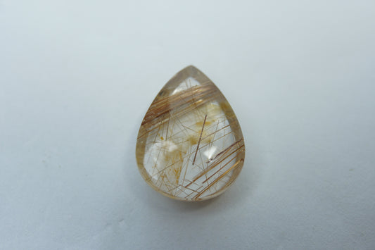 14.25ct Quartz with inclusion 21x15mm