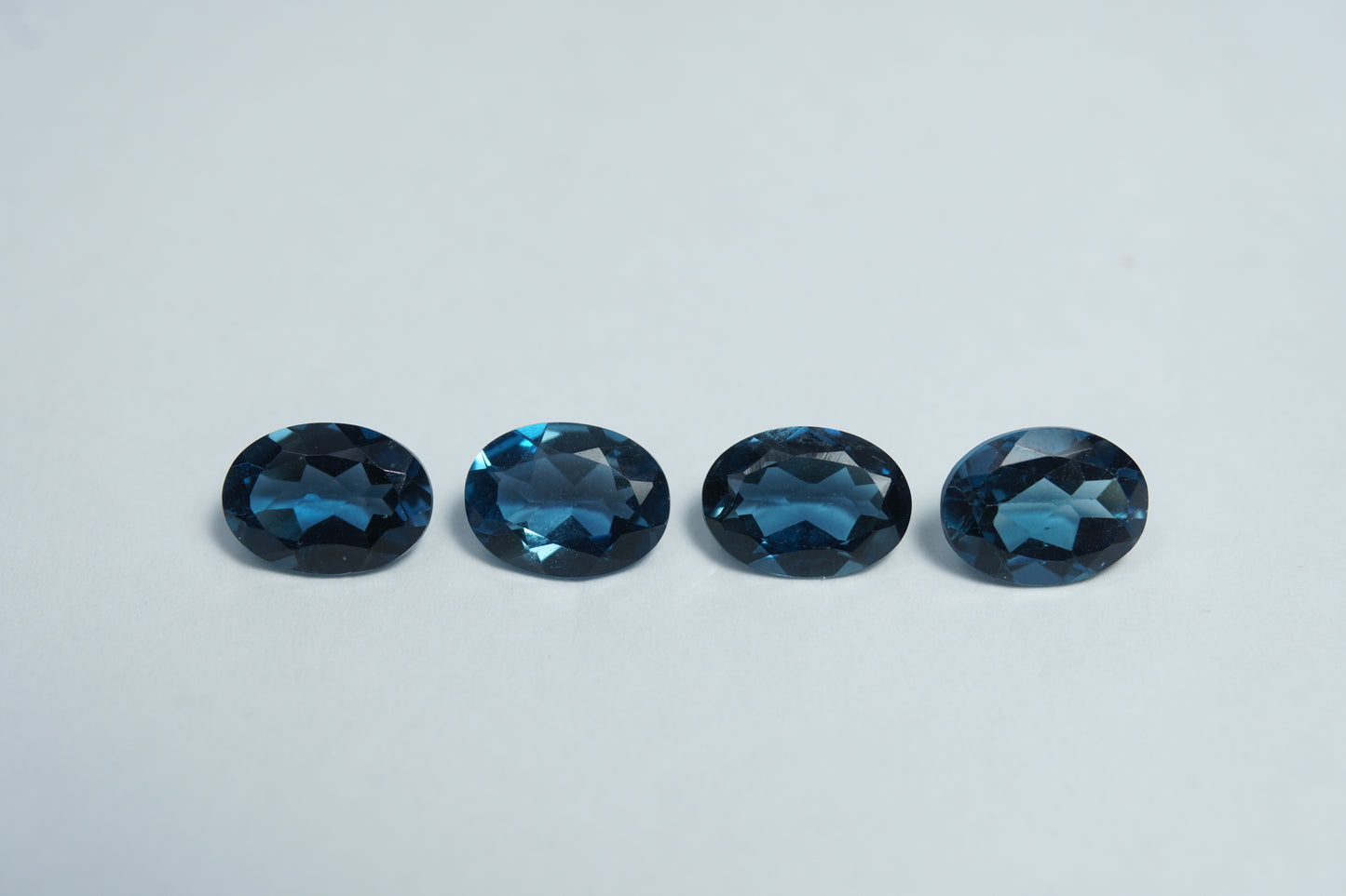 4.90ct Topaz london 8x6mm