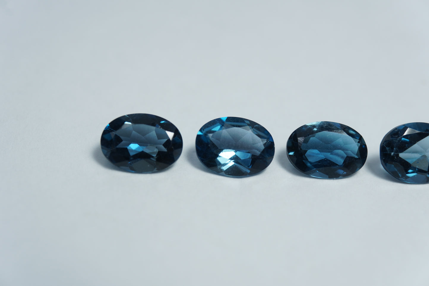 4.90ct Topaz london 8x6mm
