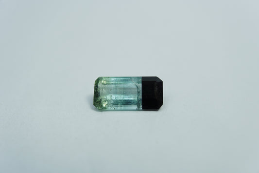 2.45ct Tourmaline bicolor 12x6mm