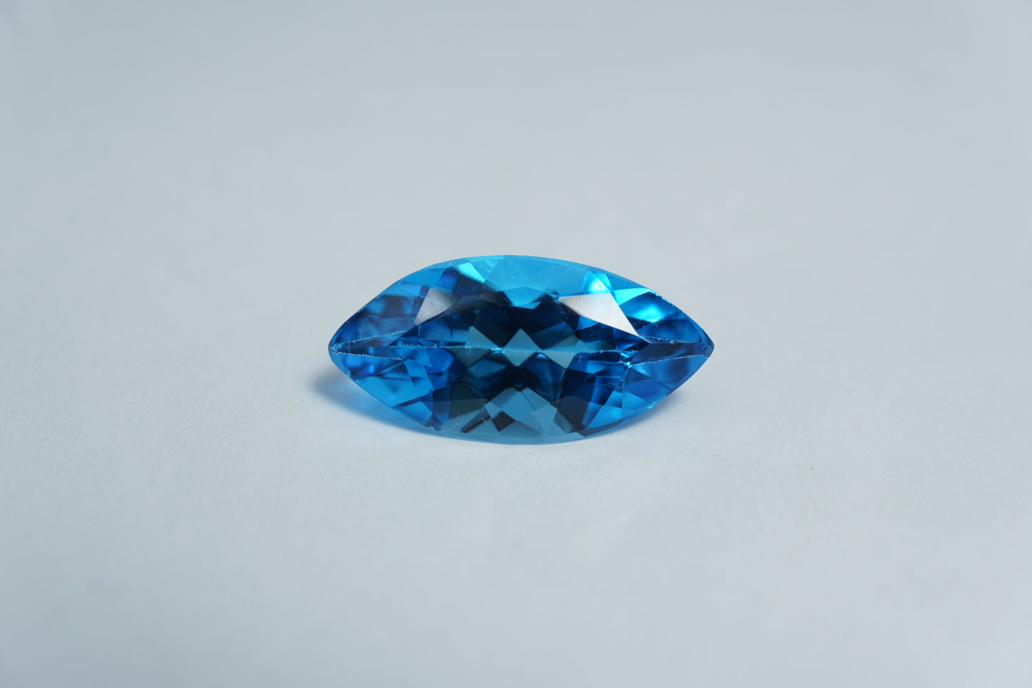 4.08ct Topaz 16x8mm