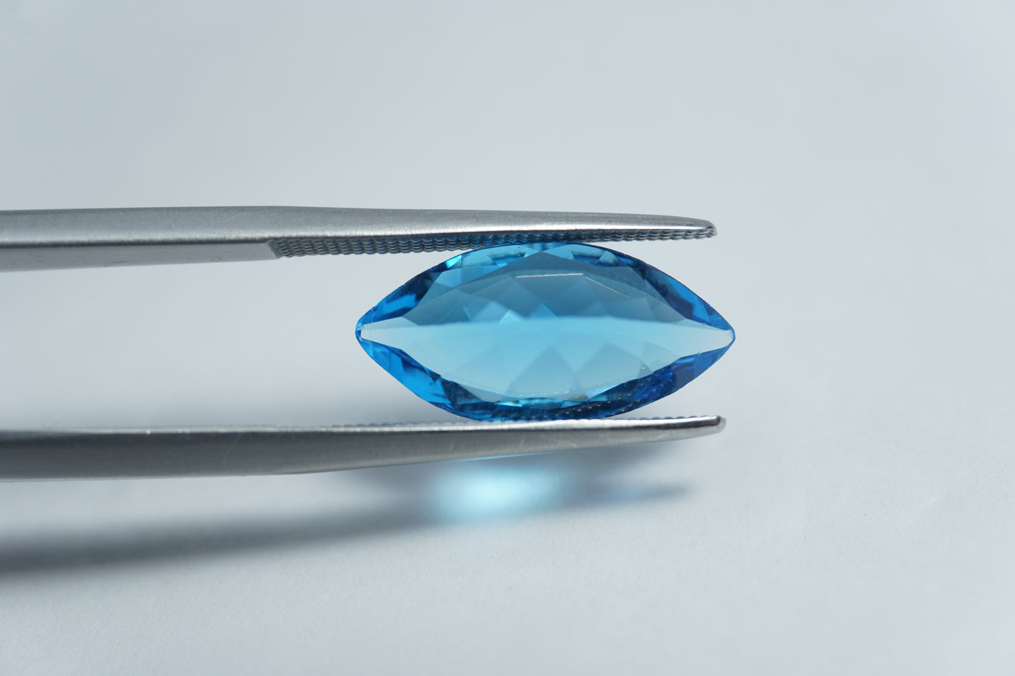 4.08ct Topaz 16x8mm