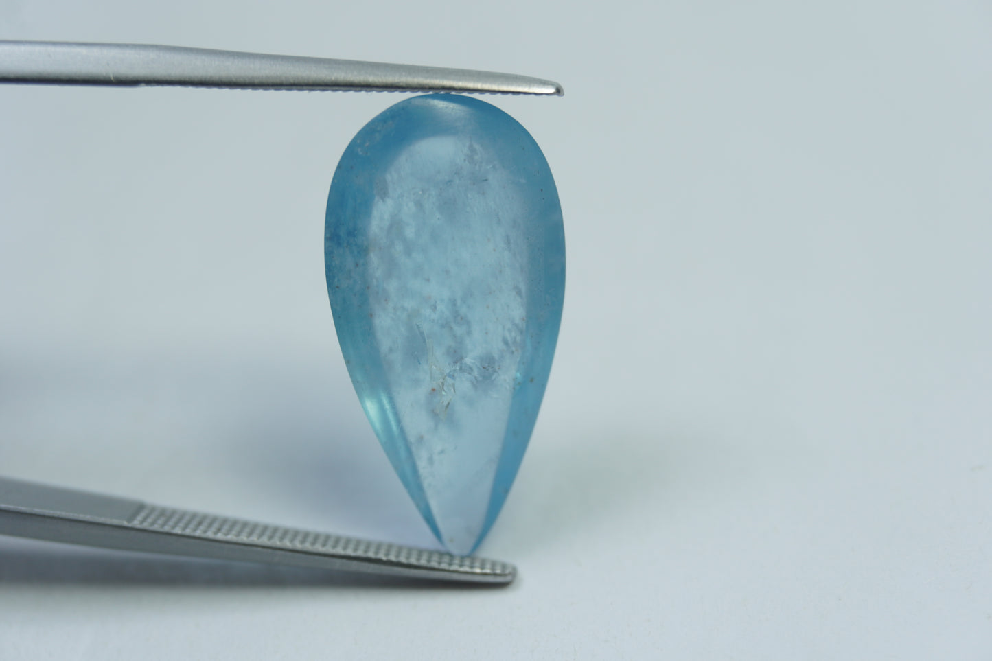 8.90ct Aquamarine cabochon 22x11mm