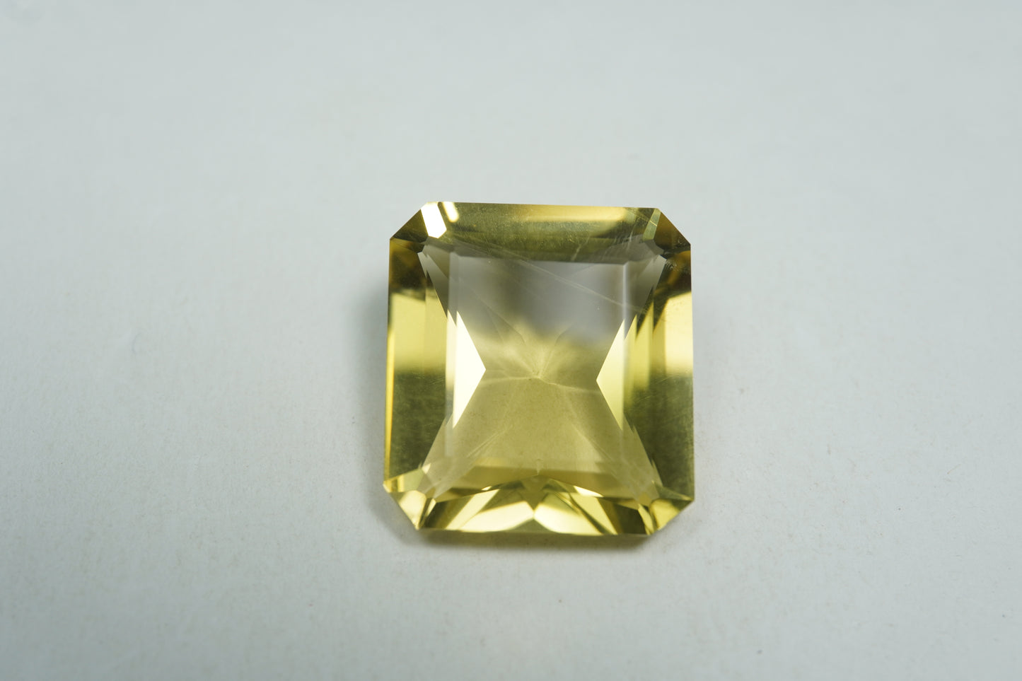 19.32ct Green gold 19x17mm