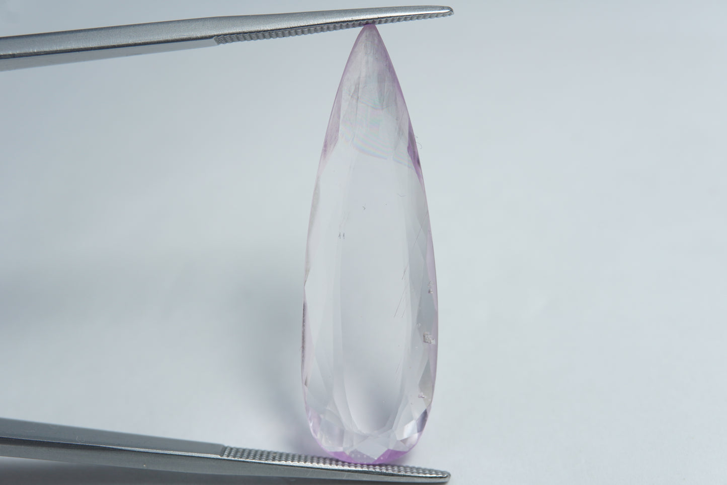 10.90ct Kunzite 34x11mm