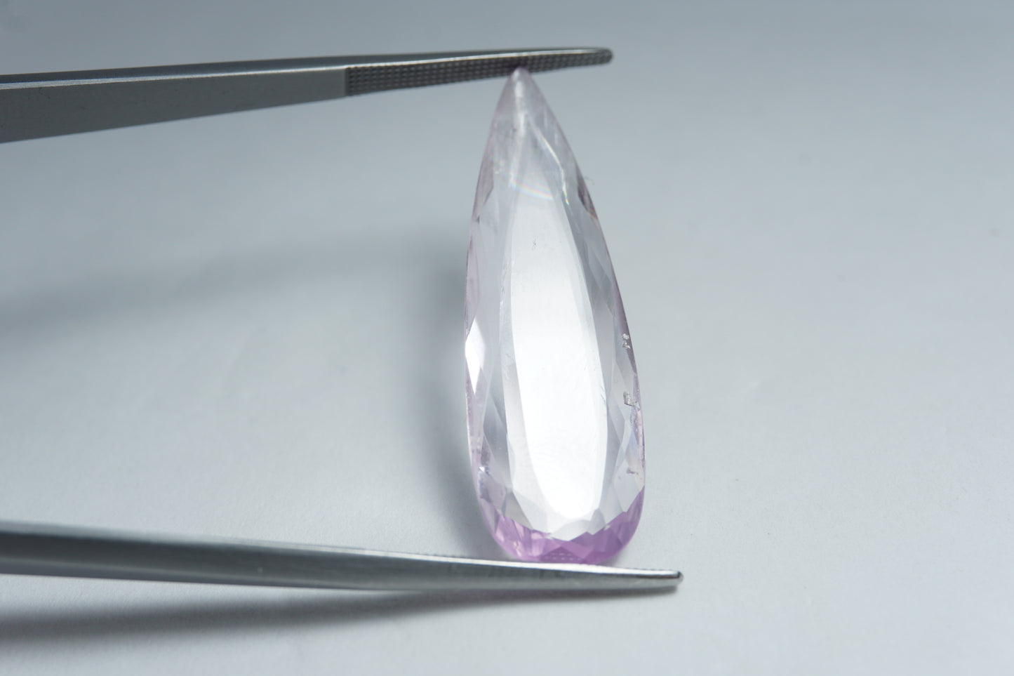 10.90ct Kunzite 34x11mm