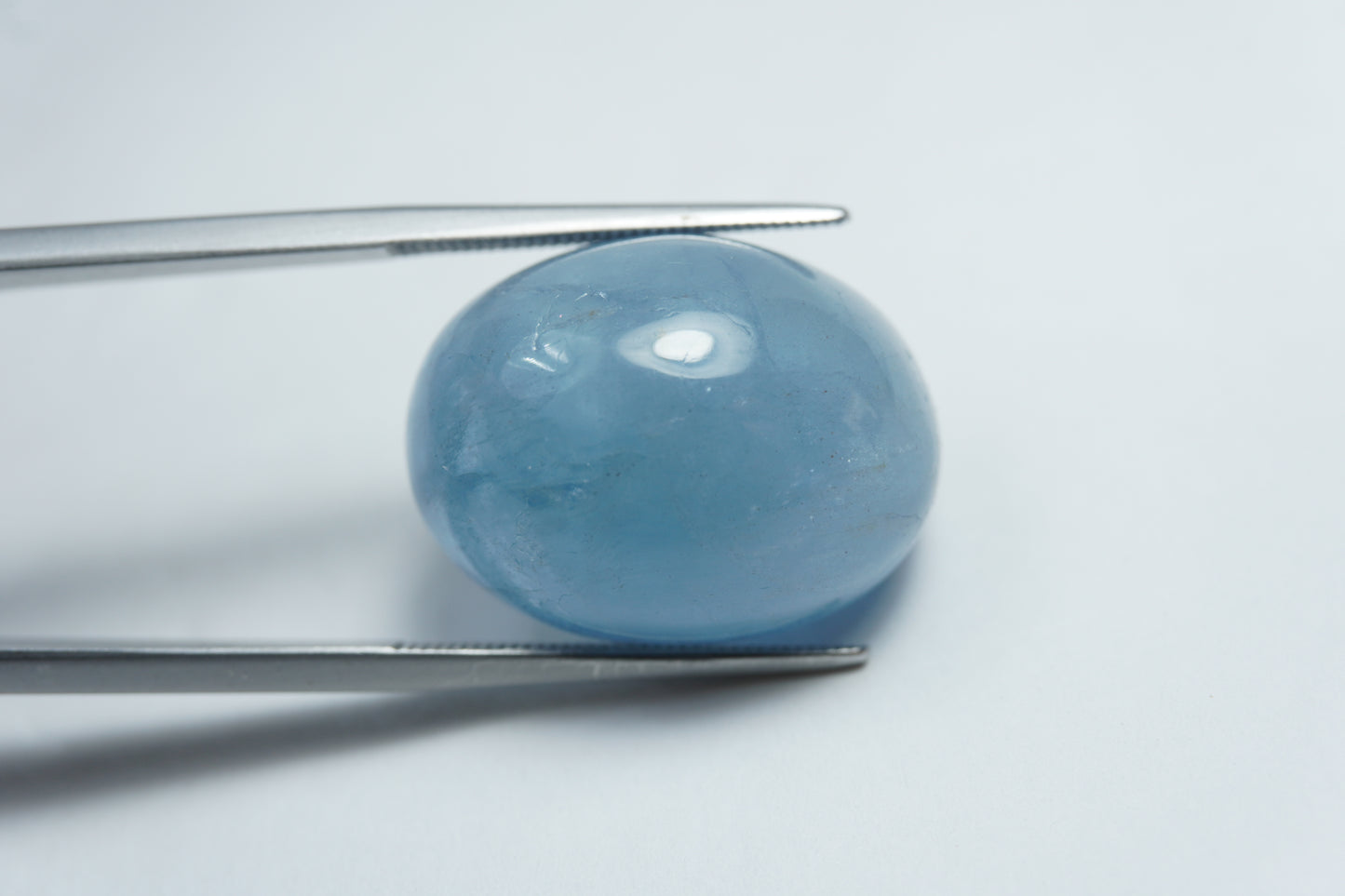 29.57ct Aquamarine cabochon 21x16mm
