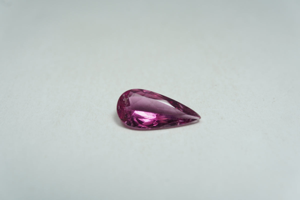 1.07ct Rubellite 11x5mm