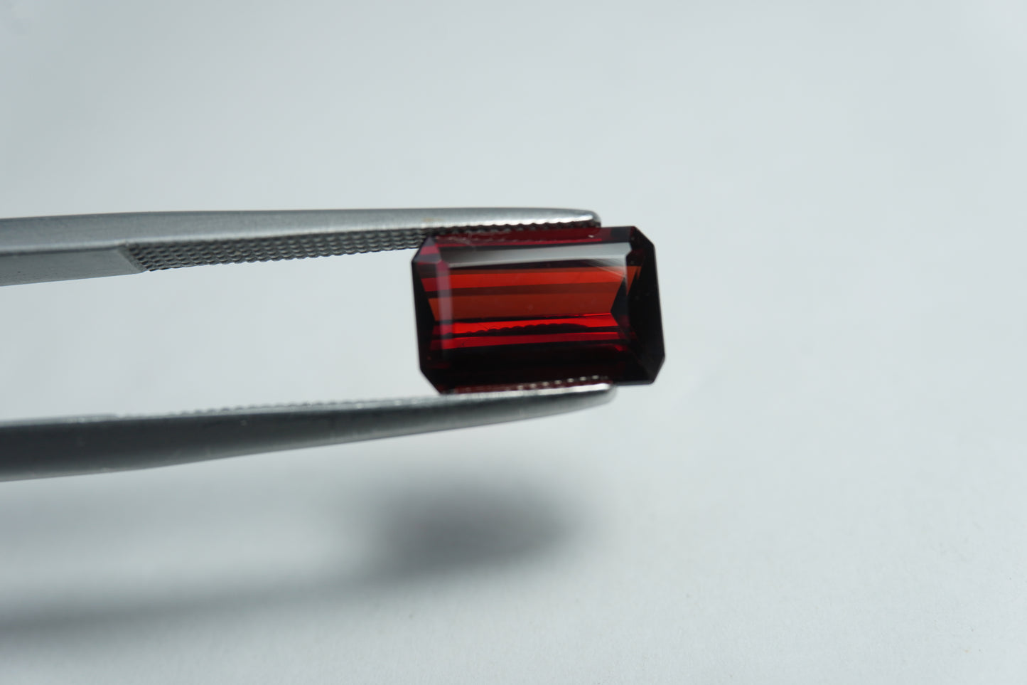 2.69ct Garnet 9x6mm