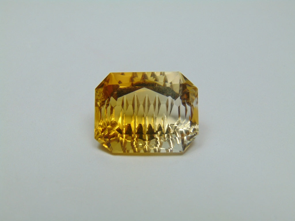 19.37ct Citrine Bicolor 19x15mm