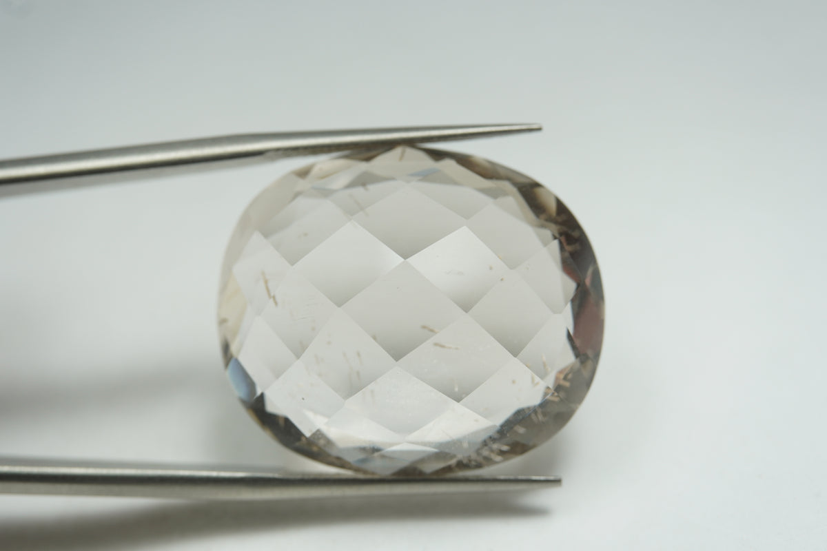 34.80ct Quartz with inclusion 24x20mm