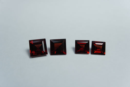 4.35ct Garnet pairs 6mm/5mm