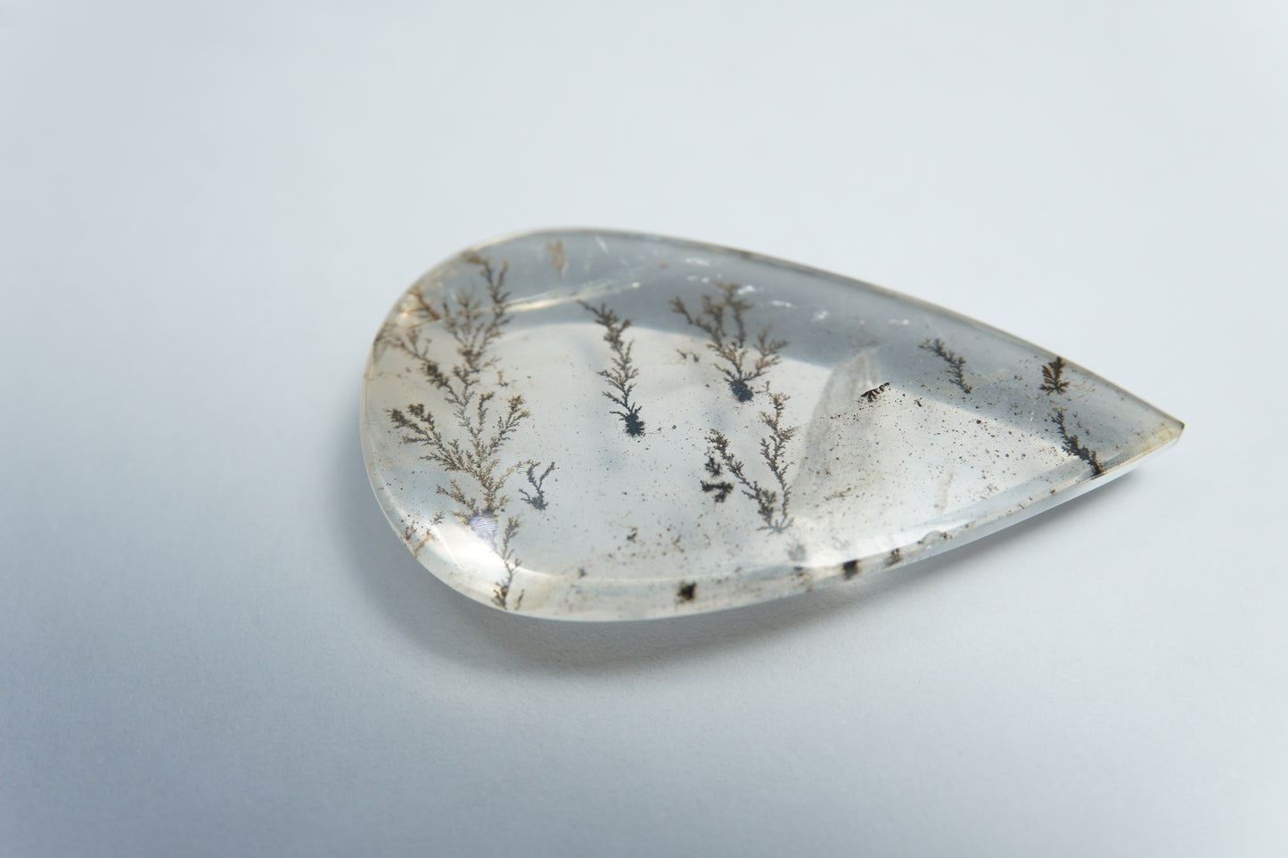 24.45ct Dendrite 33x18mm