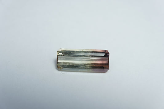 2.45ct Tourmaline bicolor 13x5mm
