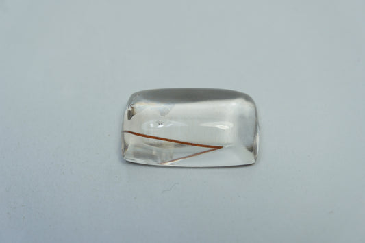 16.80ct Quartz with inclusion 21x12mm