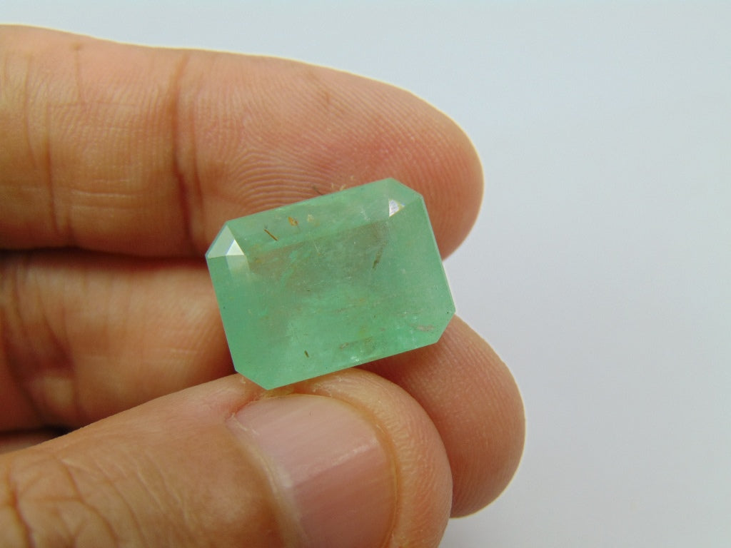 12.60ct Emerald 16x12mm