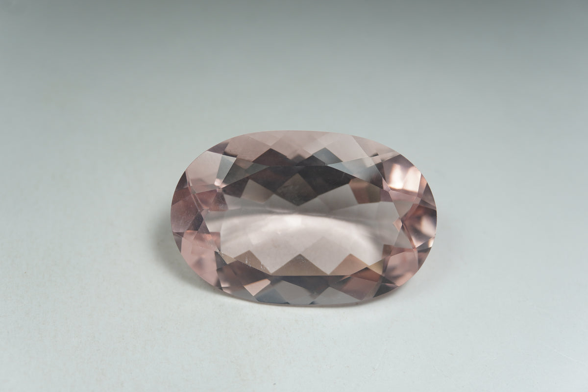 30.60ct Quartz Rose 28x18mm