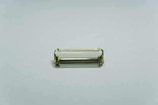 2.04ct Beryl green 13x5mm