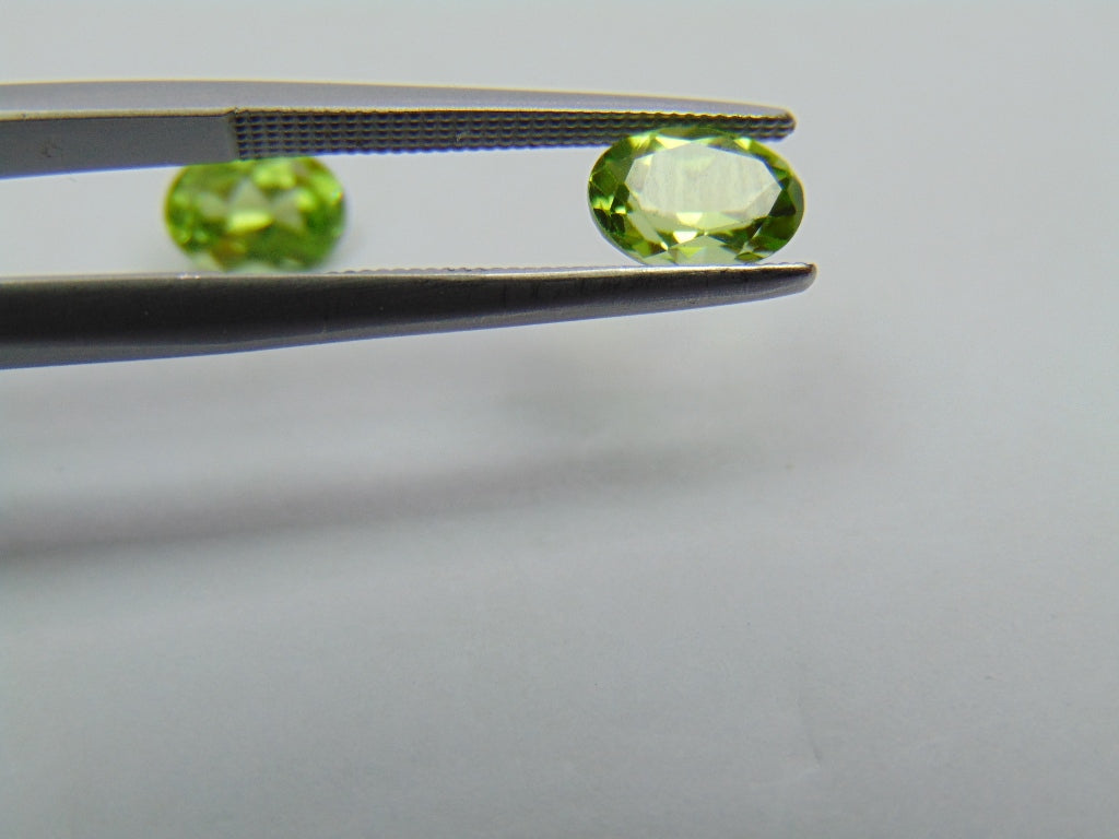 1.90ct Peridot Pair 7x5mm