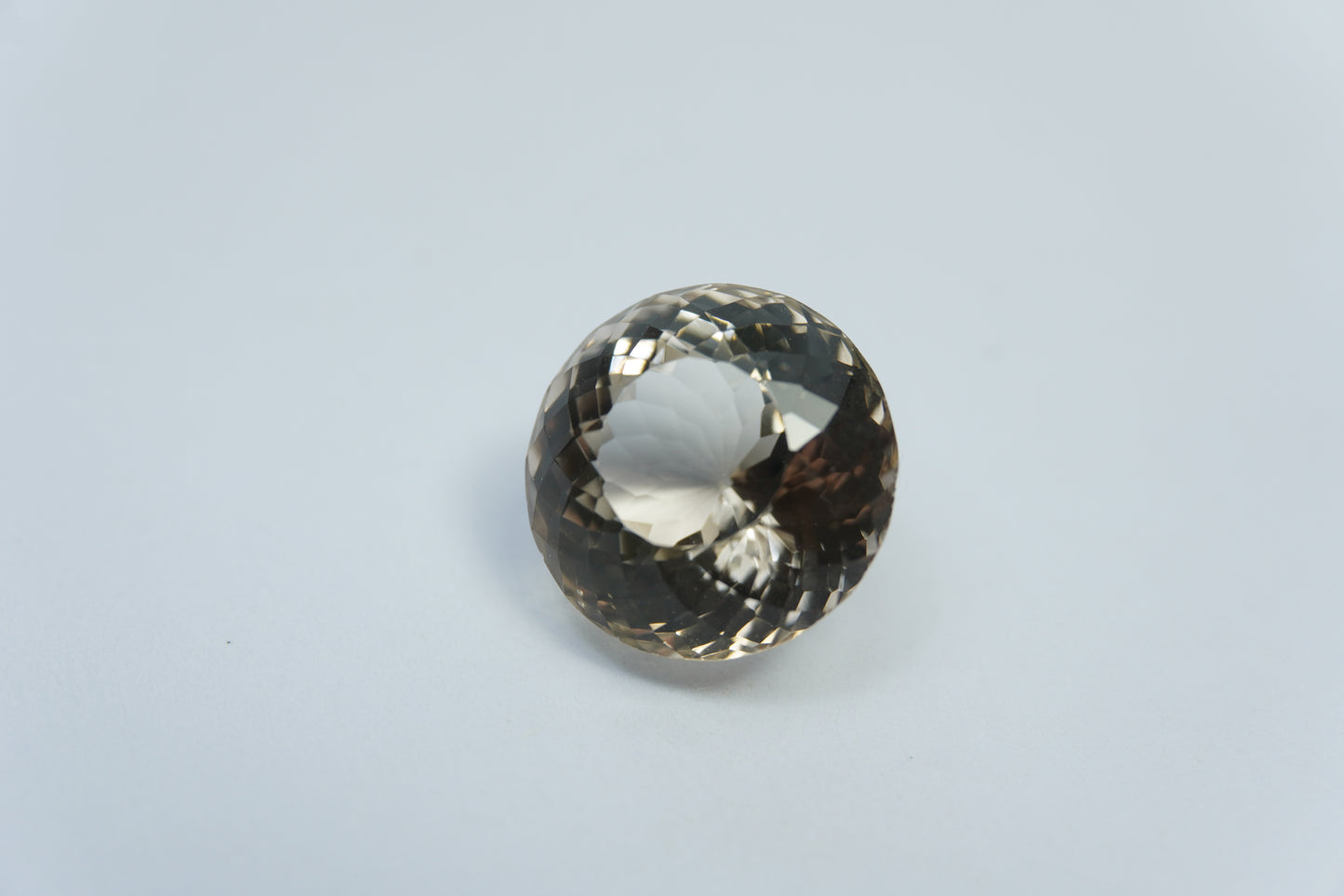 13.35ct Topaz 13mm