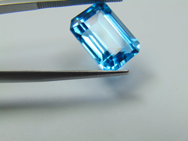 10.20ct Topaz Blue Swiss 14x10mm