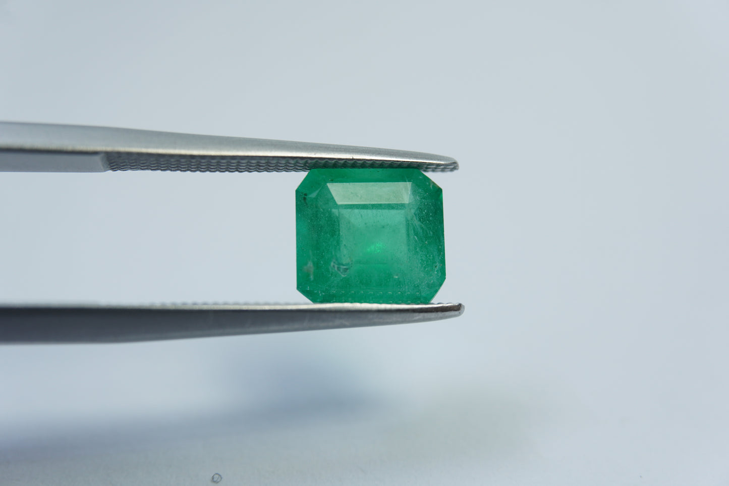 1.98ct Emerald 8x7mm