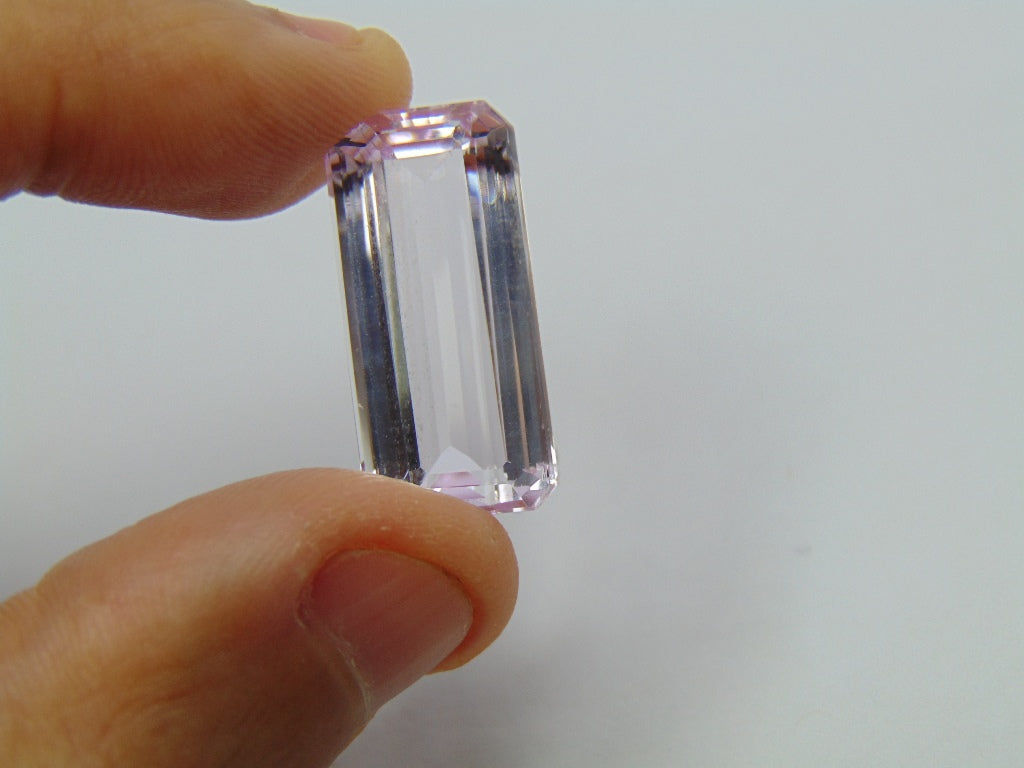 22ct Kunzite 25x12mm