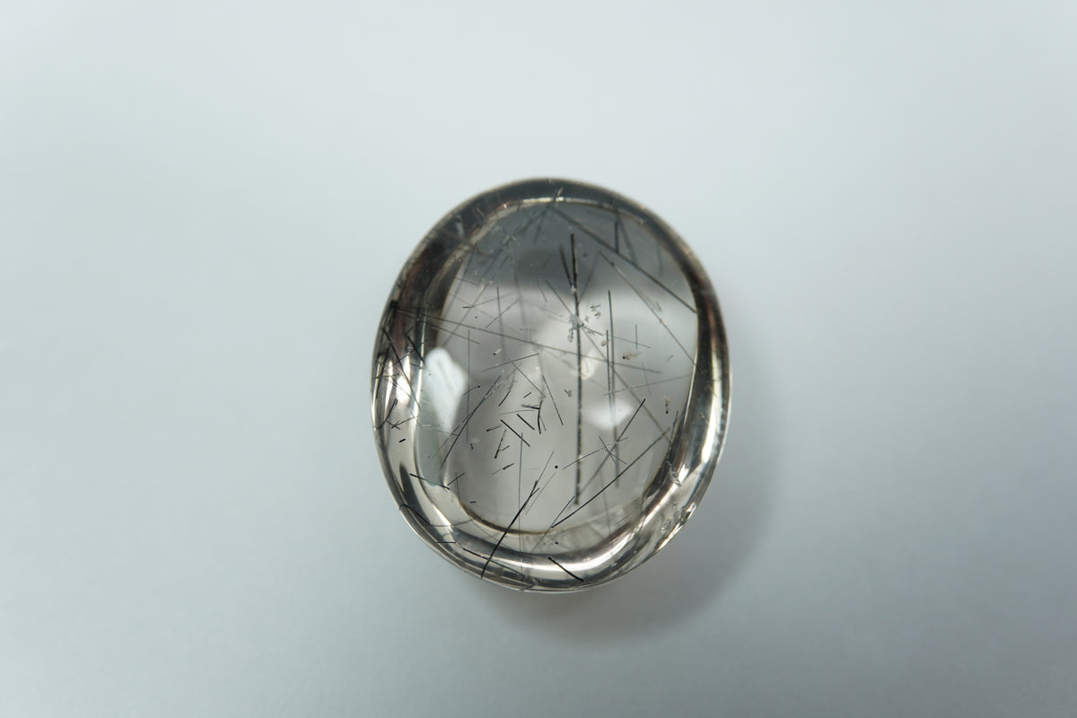 30.60ct Quartz with inclusion cabochon 23x19mm