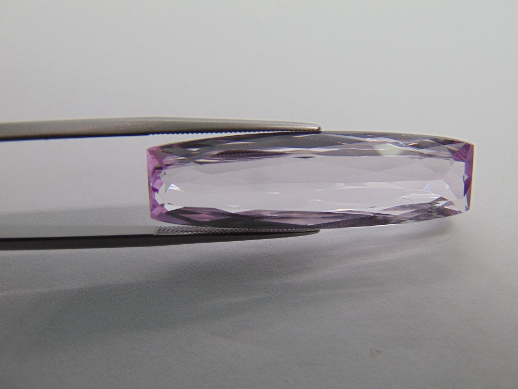 25.60ct Kunzite 36x11mm