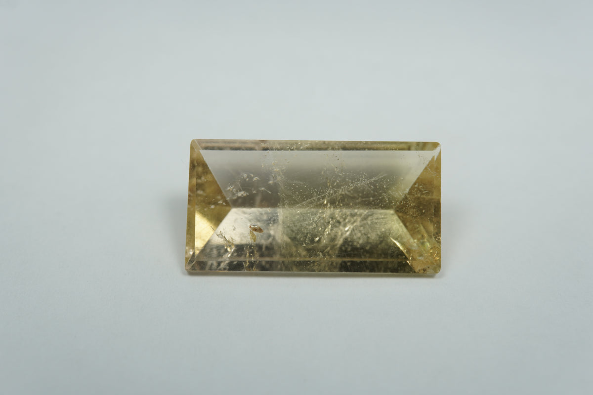 14.98ct Beryl 24x12mm