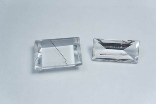 9.75ct Quartz with inclusion 14x7mm / 14x10mm