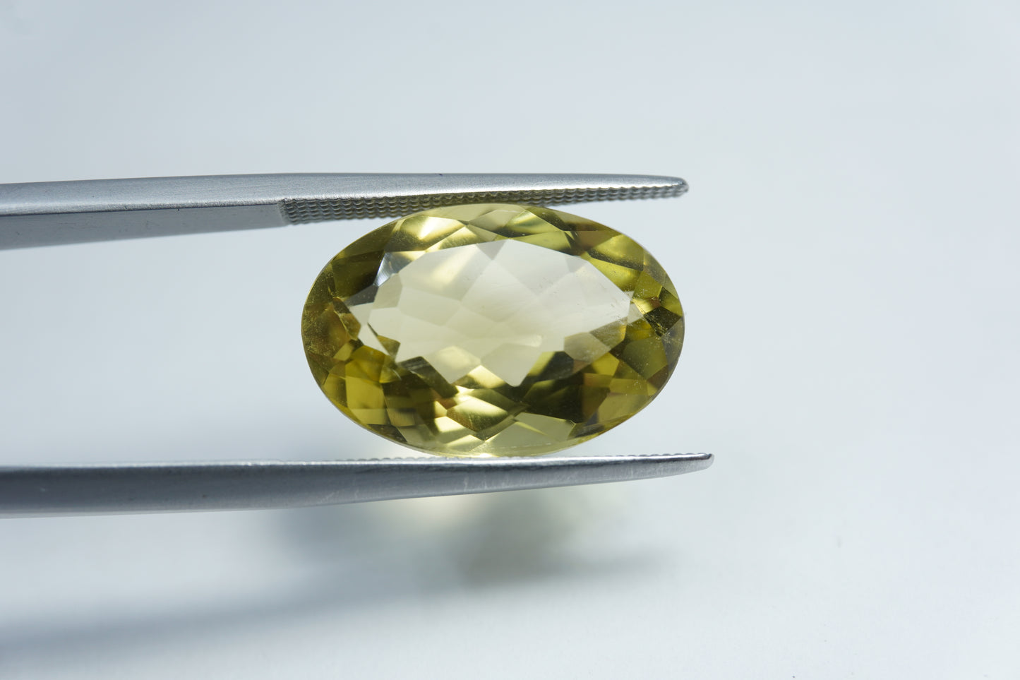8.80ct Green gold 17x11mm