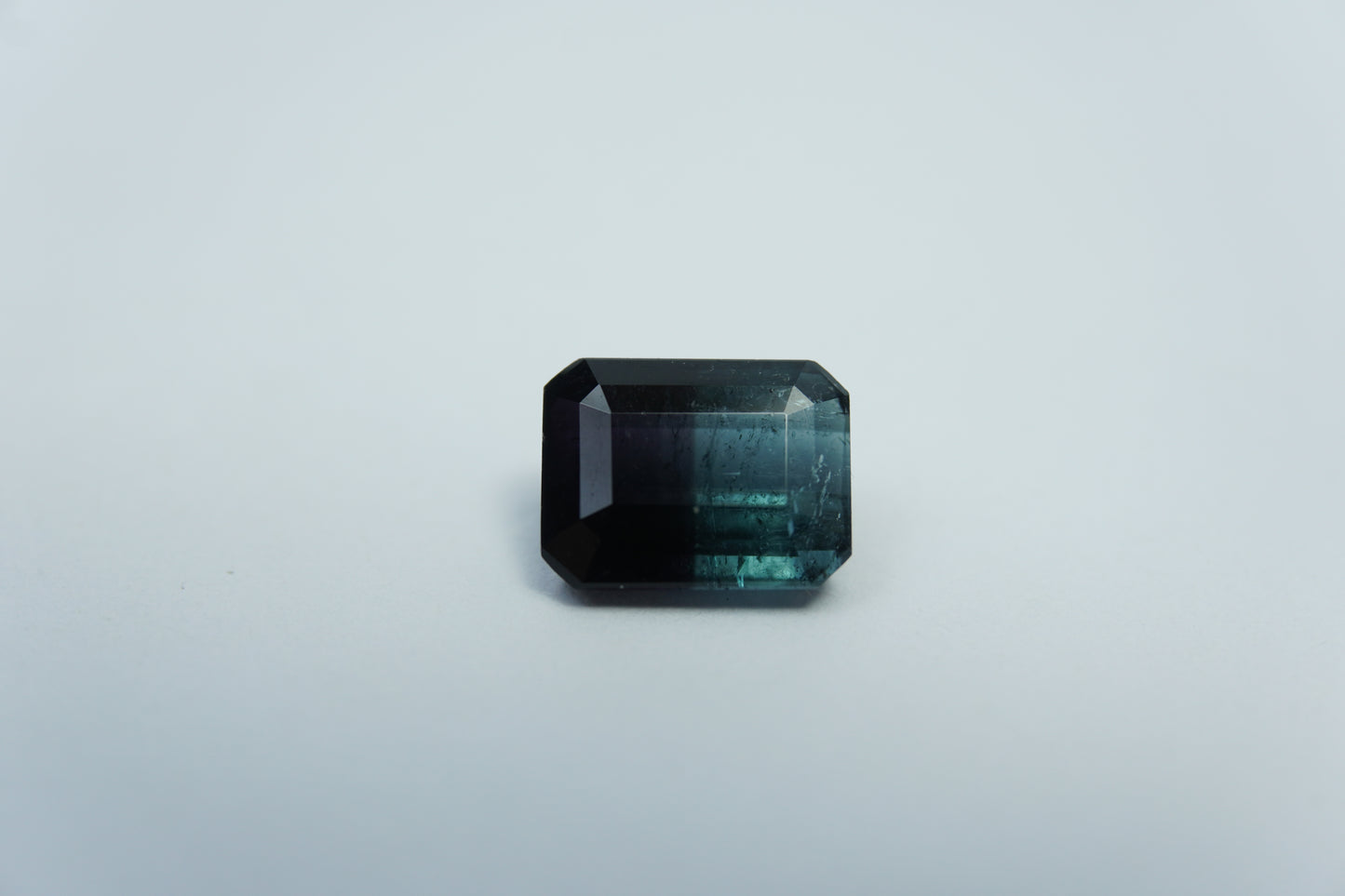 2.50ct Tourmaline bicolor 9x7mm