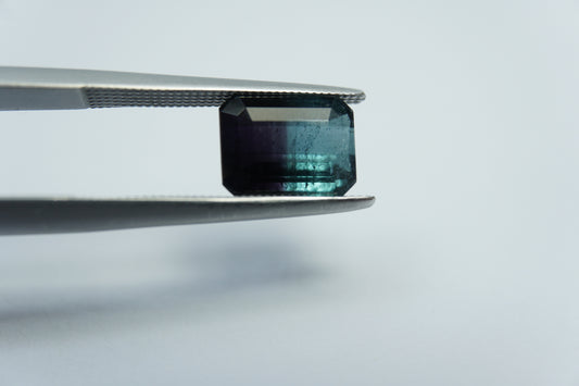 2.50ct Tourmaline bicolor 9x7mm