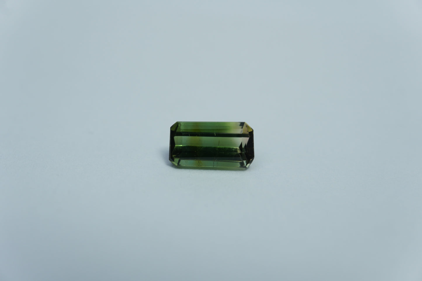 1.34ct Tourmaline bicolor 8x4mm