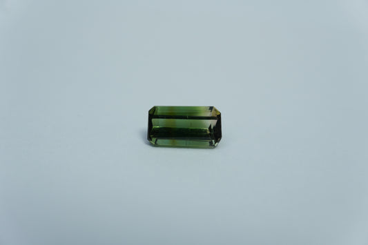 1.34ct Tourmaline bicolor 8x4mm