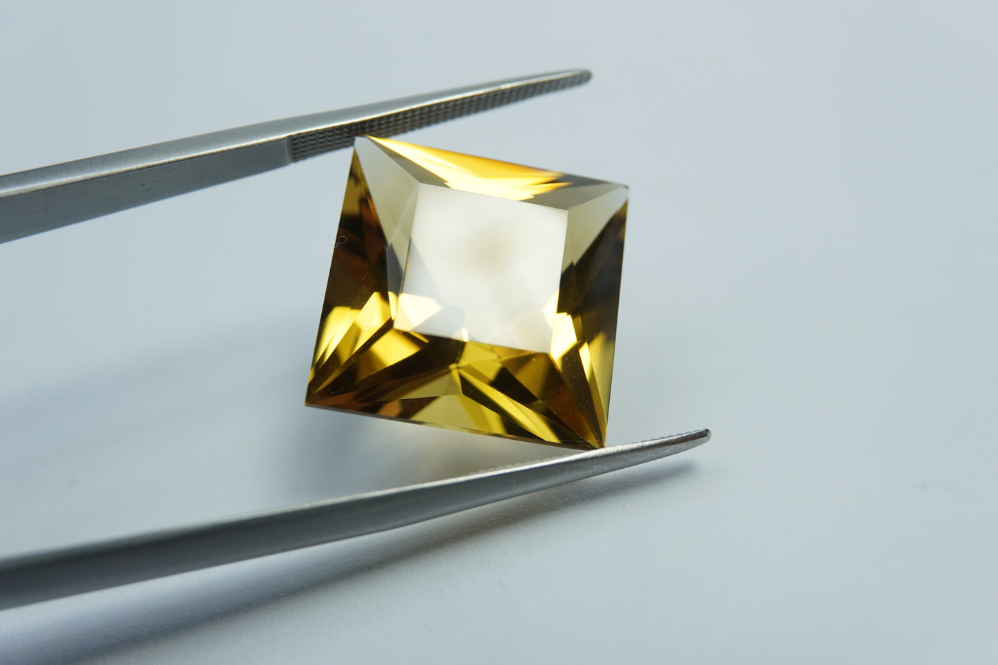 16.60ct Citrine 16mm