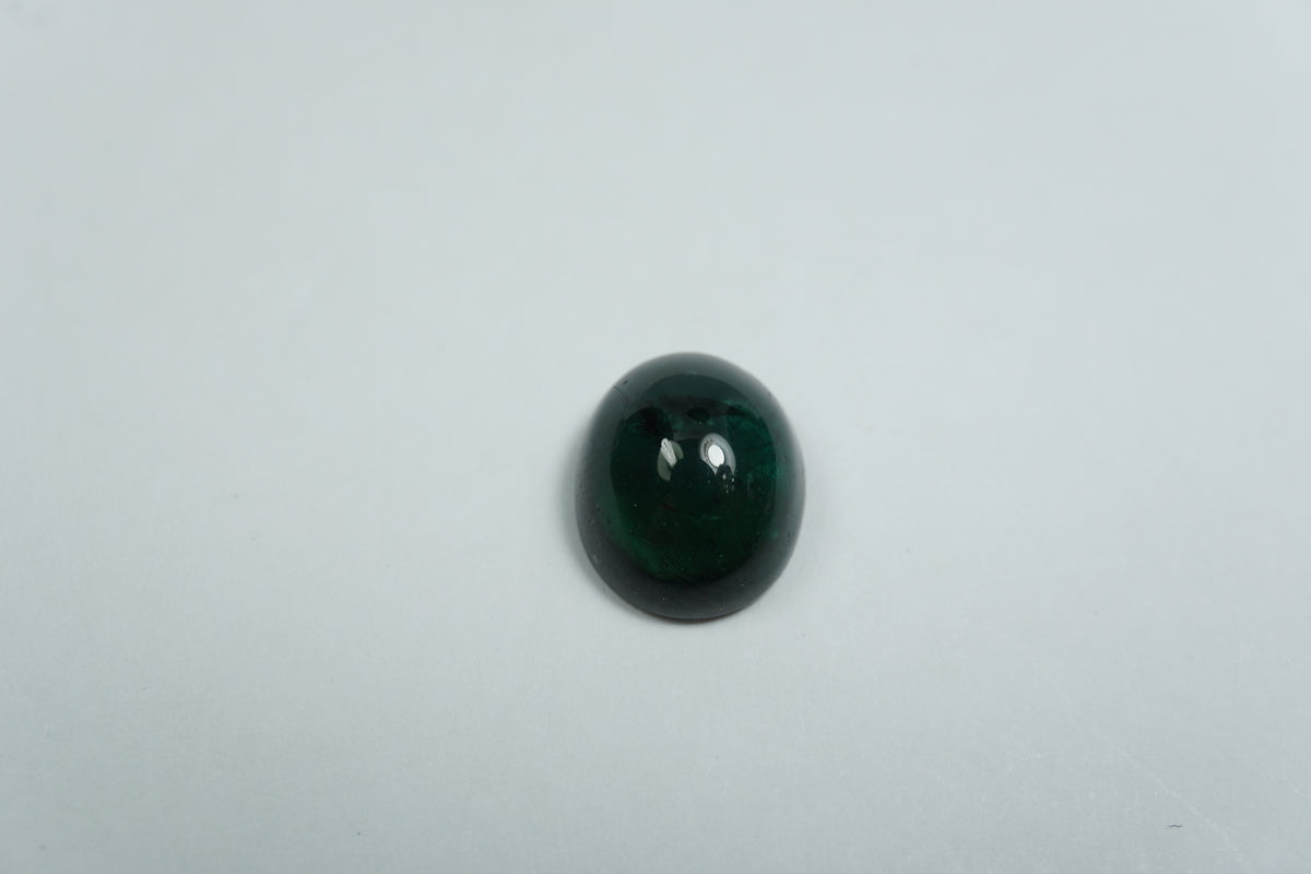 4.80ct Tourmaline cabochon 11x9mm