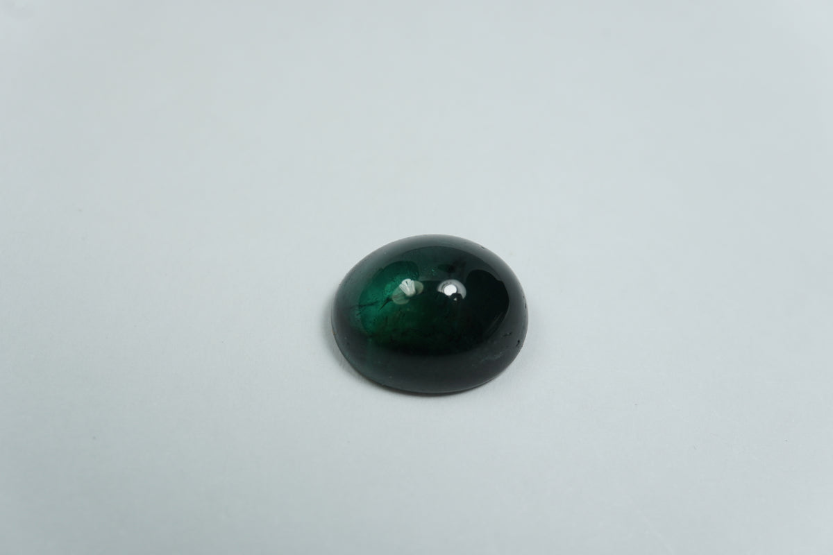 4.80ct Tourmaline cabochon 11x9mm